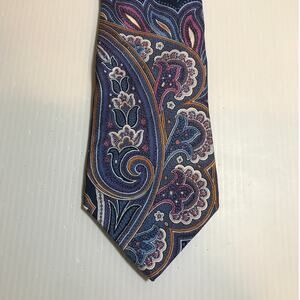 Roundtree & Yorke Floral Silk Long, Classic Necktie